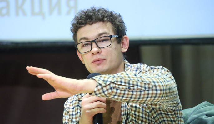 Звезда "Физрука" Вахрушев разочаровался в Кологривом после его неэтичных слов о коллегах