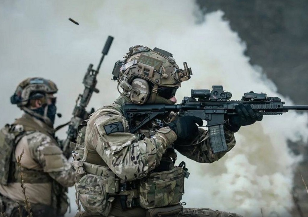 Военнослужащие Вооруженных сил Украины в зоне боевых действий