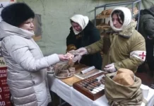 Екатеринбург присоединился к памятной акции Блокадный хлеб a01287e8-7003-442d-a419-7d5374e0b427-67ea8ac3