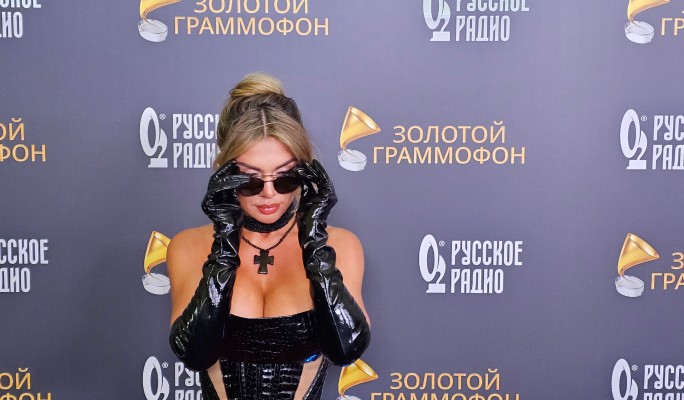 Угроза жизни и отмена концертов: где сейчас овдовевшая Анна Седокова