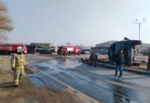 Оперативные службы успешно ликвидируют последствия аварии бензовоза в Приморье b6f56c64-8681-4edd-a79c-9718f1bdac37-67e2dd18