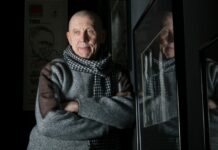 Младший сын легендарного актера Золотухина стал его живым воплощением d0d670c6-0f96-4884-8c3e-17a9c66ebefc-67e300d9