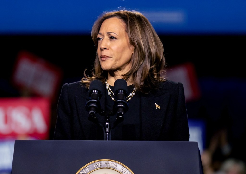 Камала Харрис