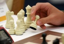 Талантливый шахматист отстоял свою позицию в диалоге с экс министром eb2354ff-9cc3-4742-bec7-b3d471e35f22-67e334af