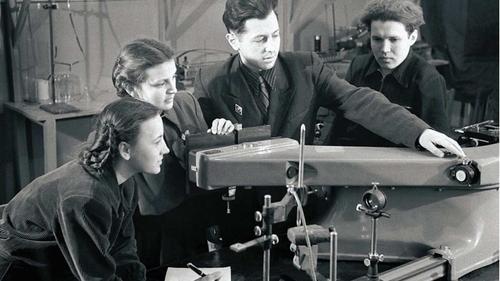 Вячеслав Володин: «В стране необходимо повышать престиж и качество как начального, так и среднего профобразований»