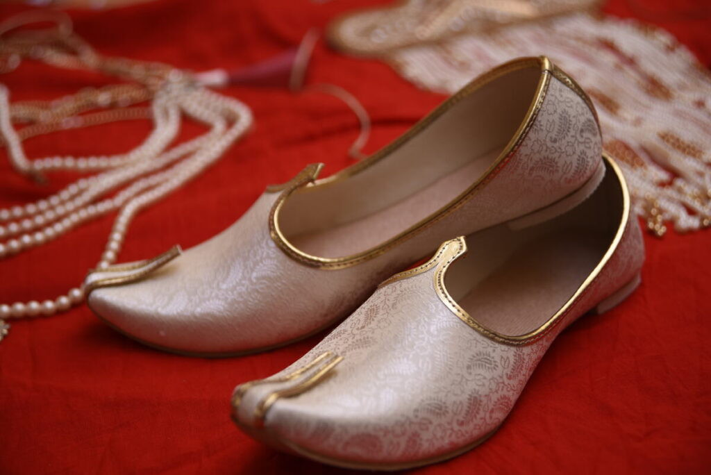 религиозная обувь