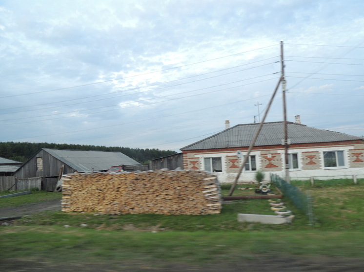 Новые магазины на колесах приедут в 18 свердловских деревень