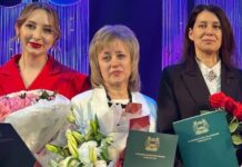 Преподаватель английского языка стала «Учителем года» в Кургане 2e707379-cee7-410a-b8c5-f1e8d8a30eb0-6802804e