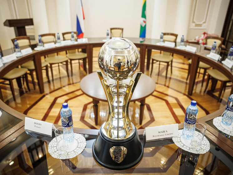 Глава Екатеринбурга провел торжественный прием для баскетболисток УГМК