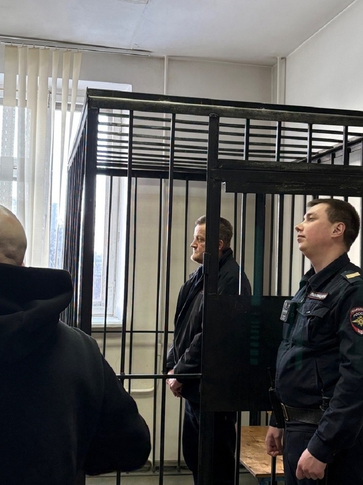 В Екатеринбурге заключили под стражу обвиняемого в похищении 15-летней девочки