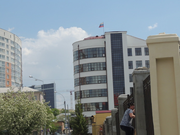 Автомобиль инкассации сбил бабушку в Екатеринбурге