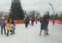 Парковка на центральной площади Екатеринбурга возобновит работу в марте 8542aa92-6d55-4f9a-95a7-773e334c22fc-67f8c976