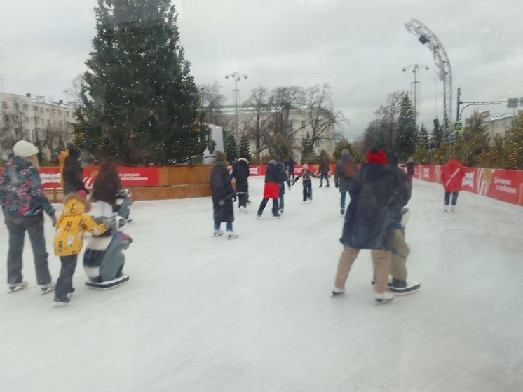 С 23 марта откроют парковку на площади 1905 года в Екатеринбурге