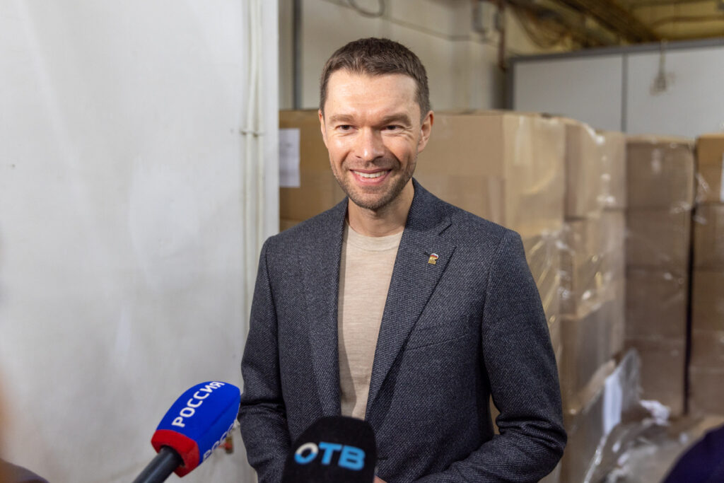 Алексей Вихарев организовал гуманитарную помощь для жителей Курской области