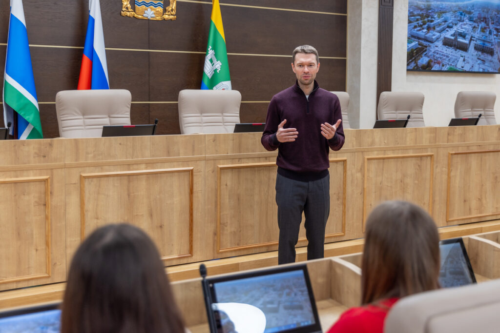 Алексей Вихарев: как волонтерство меняет жизнь Екатеринбурга