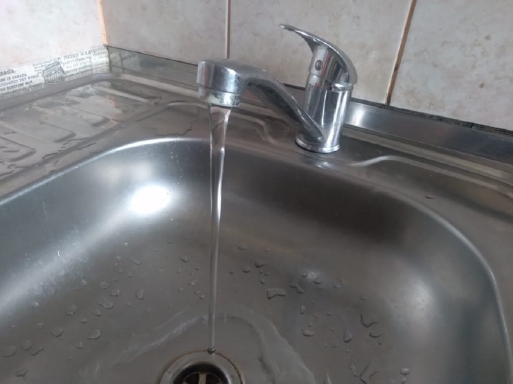 В Среднеуральске пропало холодное водоснабжение