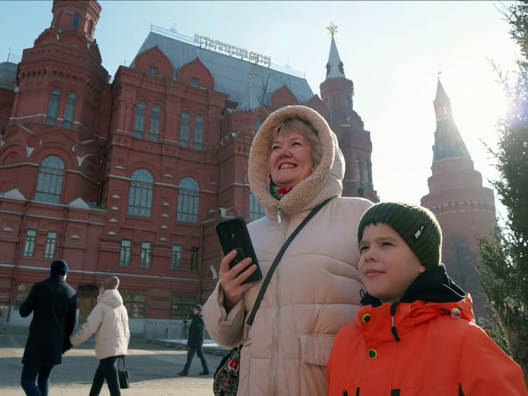 Артем из Серова съездил в Москву благодаря новогодней акции