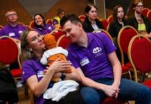 Евгений Куйвашев и Заксобрание Свердловской области запускают программы для молодых семей evgenij kujvashev i zaksobranie sverdlovskoj oblasti zapuskayut programmy dlya molodyh semej-ekaterinburgu-ru-174303815500-0