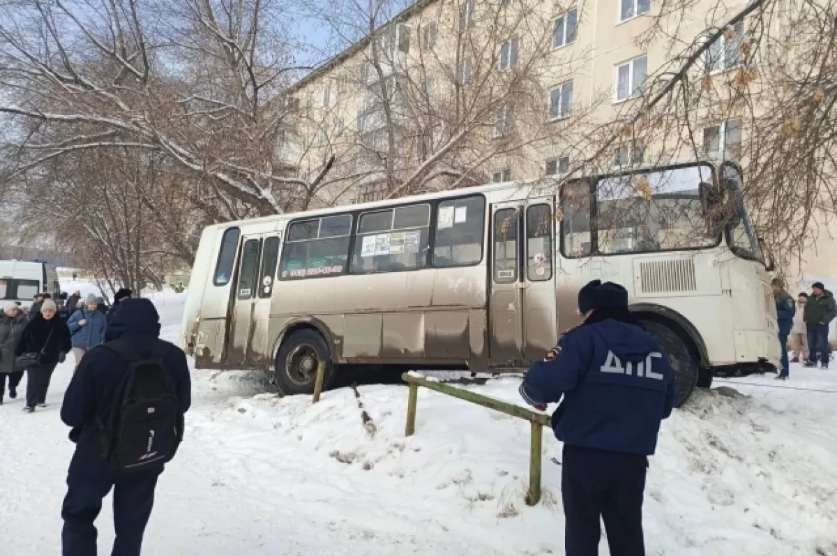   Погибший и пострадавший при ДТП с автобусом в Каменске-Уральском-0