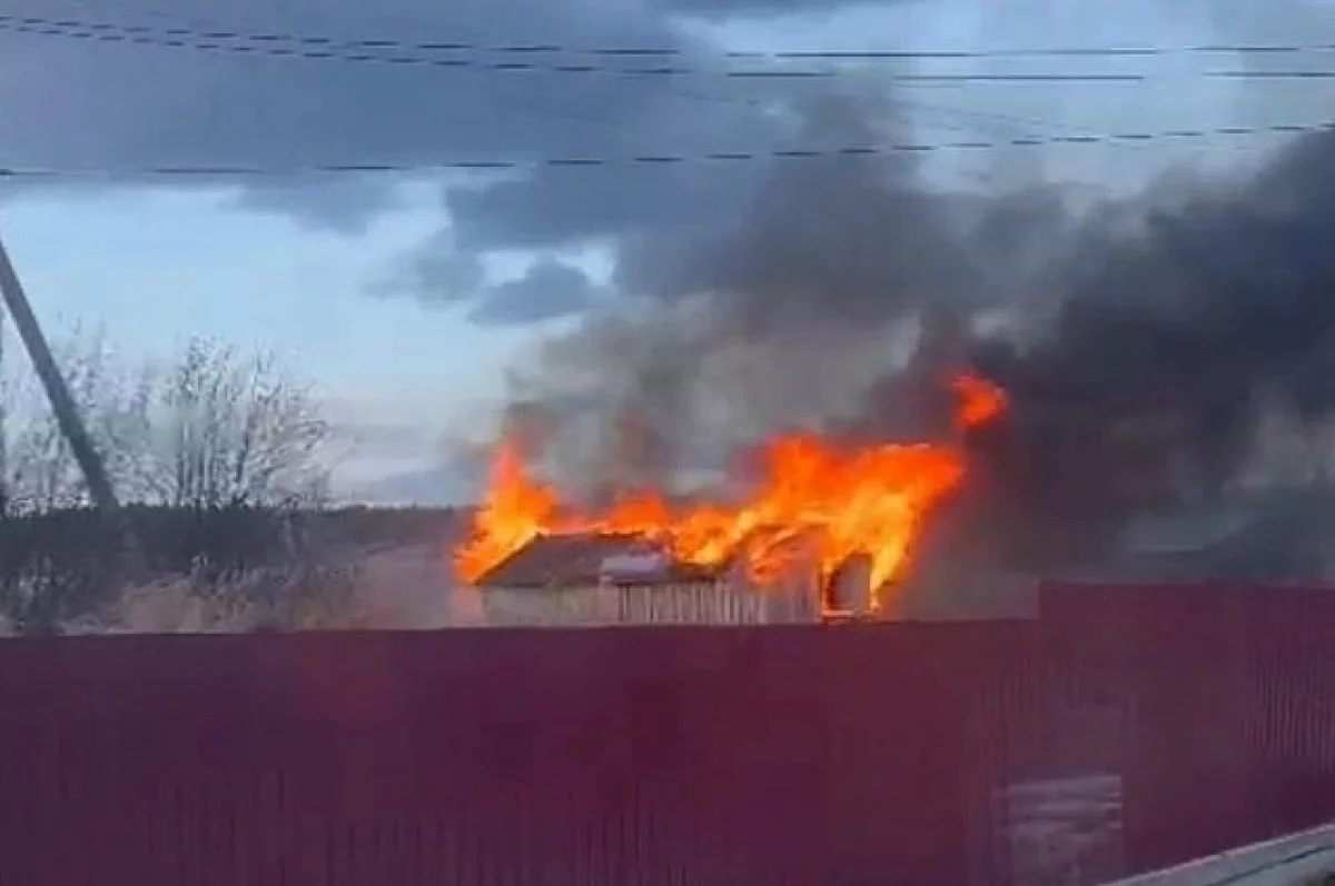 СКР Свердловской области расследует обстоятельства пожара в Сысертском округе Екатеринбурга-0