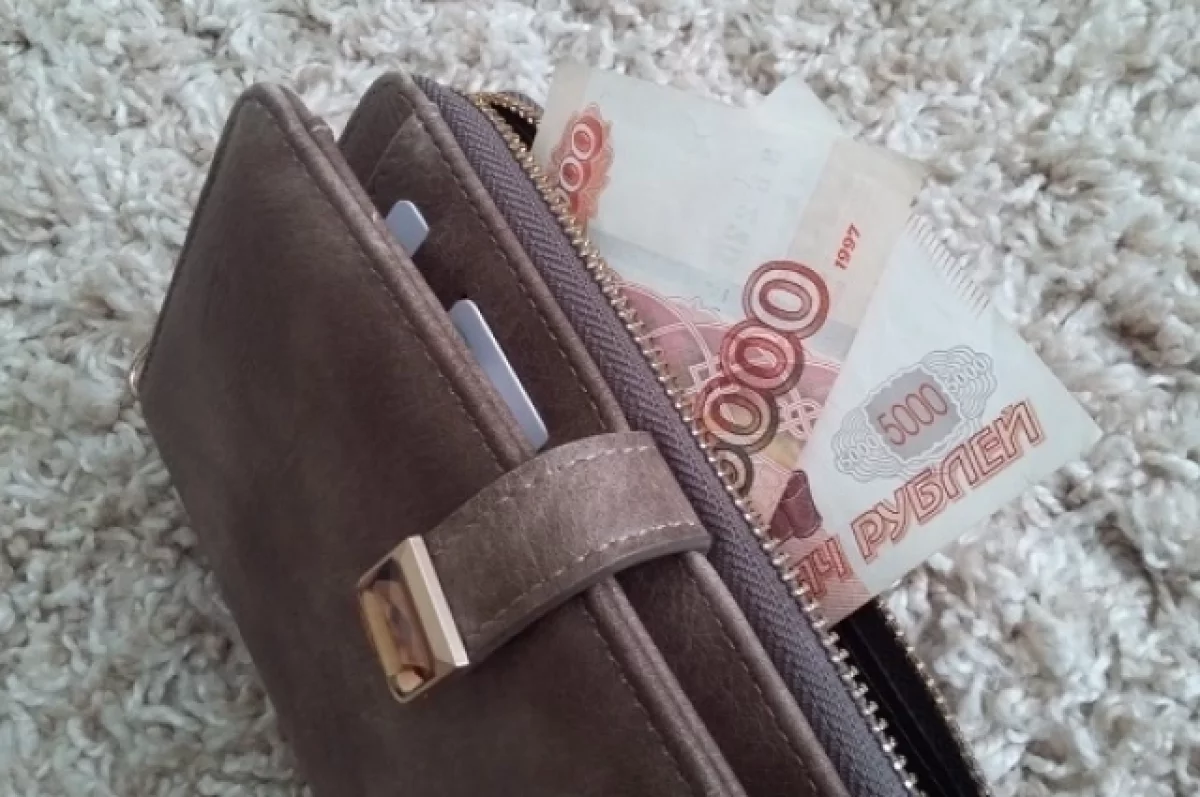 В России с 1 апреля социальные пенсии вырастут на 14,75%-0