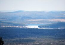 Жители Свердловской области наслаждались ярким полярным сиянием над Екатеринбургом zhiteli sverdlovskoj oblasti naslazhdalis yarkim polyarnym siyaniem nad ekaterinburgom-ekaterinburgu-ru-174271020200-0