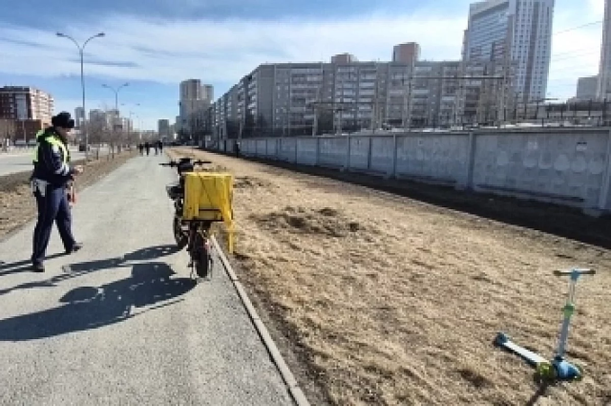 Kugoo V3 Pro на улице Щорса ГИБДД Екатеринбурга разобралось в происшествии-0