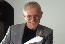 Александр Митта и Виктор Лакисов - секреты творческого долголетия aleksandr mitta i viktor lakisov sekrety tvorcheskogo dolgoletiya-ekaterinburgu-ru-174469727000-0