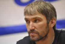 Александр Овечкин и Вашингтон Кэпиталз празднуют исторический рекорд в НХЛ aleksandr ovechkin i vashington kepitalz prazdnuyut istoricheskij rekord v nhl-ekaterinburgu-ru-174396467000-0