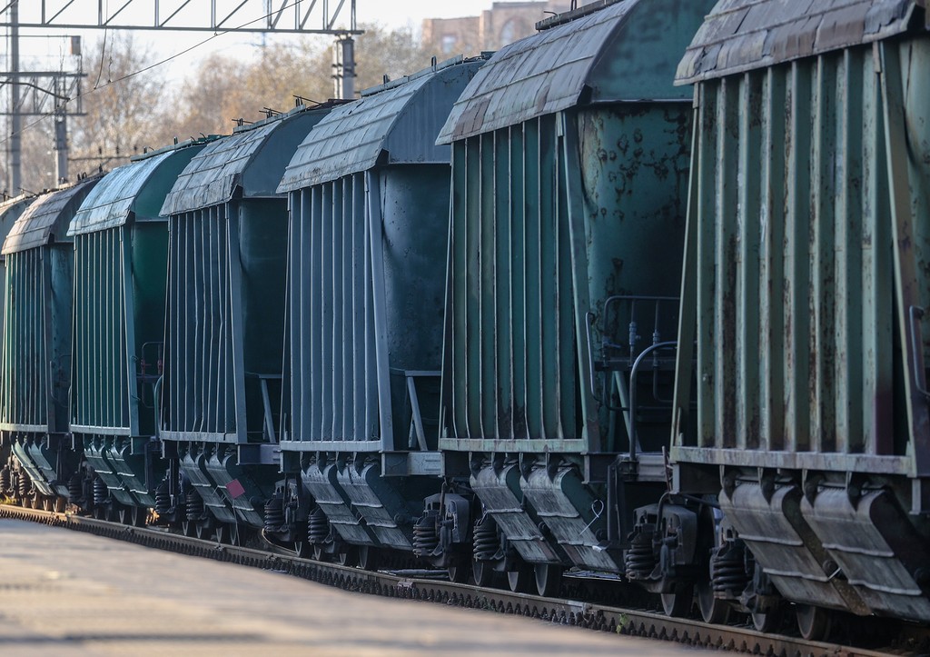 Украина конфискует свыше тысячи российских вагонов