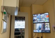 Алексей Телегин о новых мерах безопасности в школах Екатеринбурга aleksej telegin o novyh merah bezopasnosti v shkolah ekaterinburga-ekaterinburgu-ru-174360426300-0