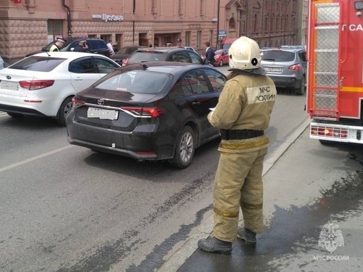 На Посадской в Екатеринбурге произошла авария с пострадавшим