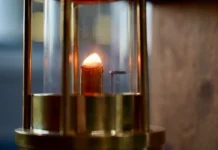 Благодатный Огонь прибыл в Екатеринбург - паломники и Свято-Троицкий собор blagodatnyj ogon pribyl v ekaterinburg palomniki i svyatotroiczkij sobor-ekaterinburgu-ru-174507756300-0