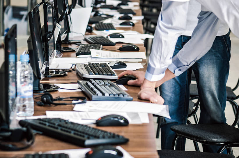 Борьба за Госдуму: Единая Россия и КПРФ запускают стратегии подготовки лидеров-0