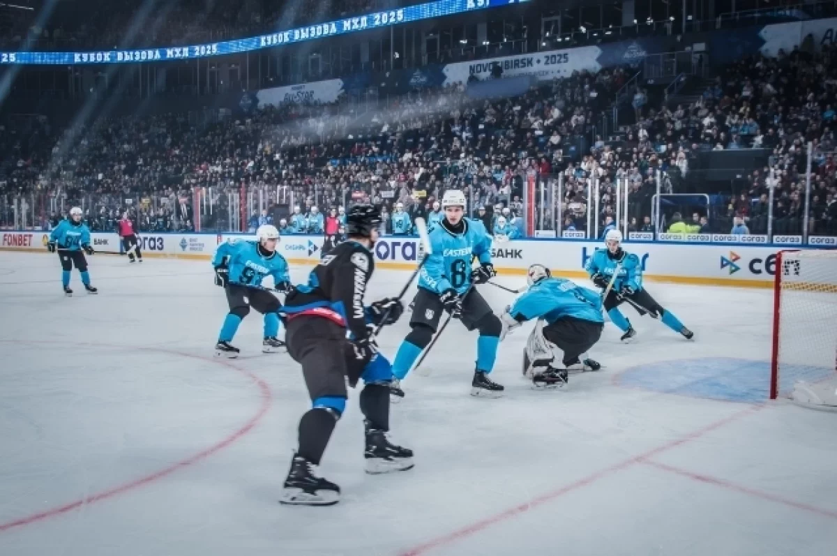 Денис Паслер и КХЛ представят Фонбет Неделю Звёзд Хоккея в Екатеринбурге-0