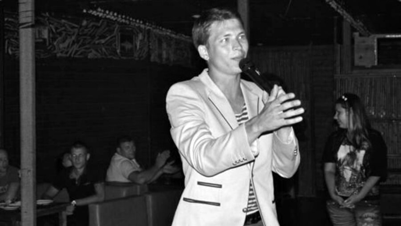 Погибшим от 50 ножевых ранений мужчиной оказался участник «Дома-2» Дмитрий Лукин - Mash