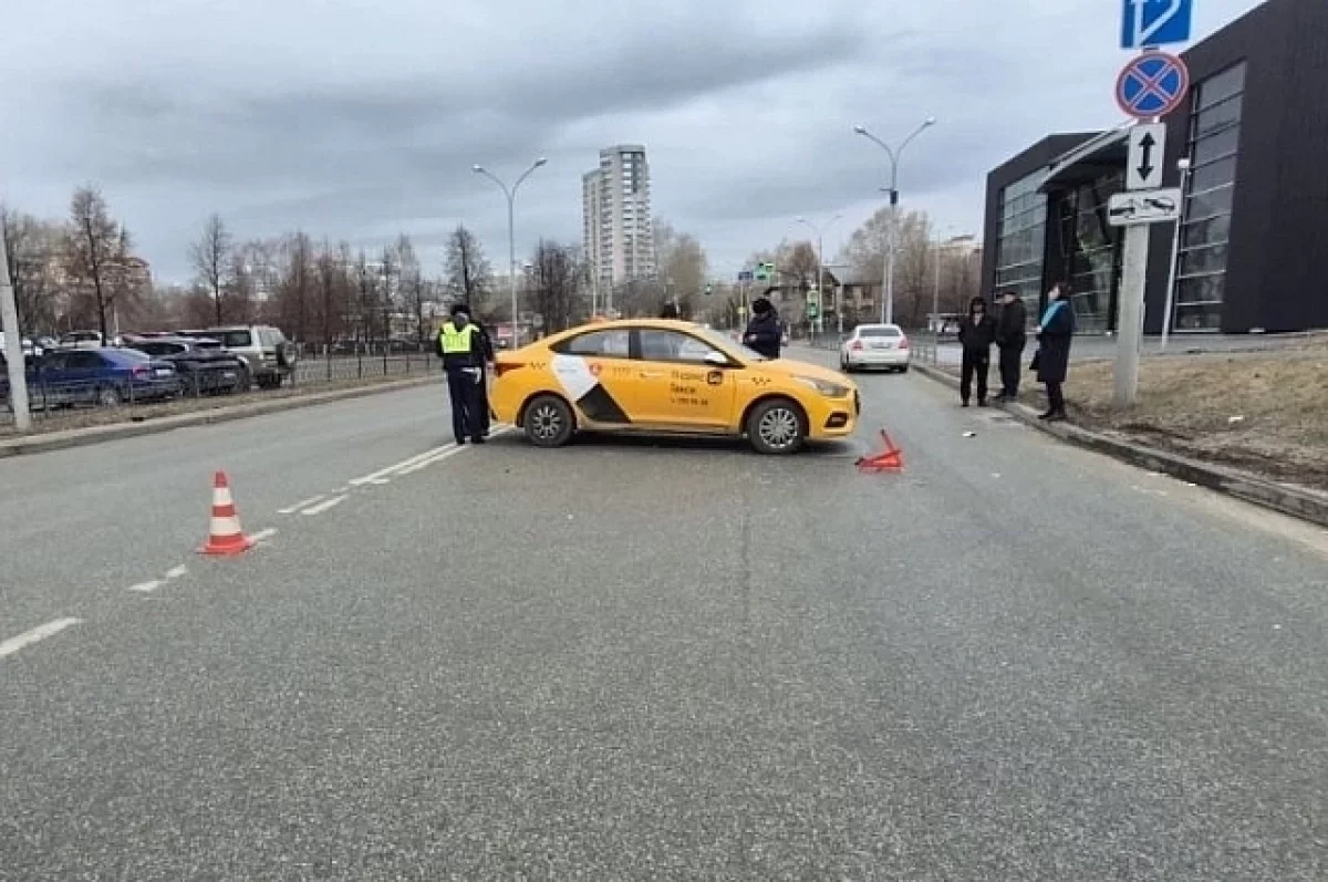 ГИБДД Свердловской области расследует ДТП Hyundai Solaris и Speed Savage в Екатеринбурге-0