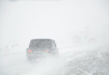 gosavtoinspekcziya kurganskoj oblasti analiziruet bezopasnost vaz2112 v sneg-ekaterinburgu-ru-174591588700-0