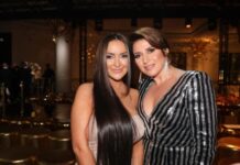 Ирина Аллегрова в роскошном сарафане от Аники Керимовой восхитила публику irina allegrova v roskoshnom sarafane ot aniki kerimovoj voshitila publiku-ekaterinburgu-ru-174579477600-0