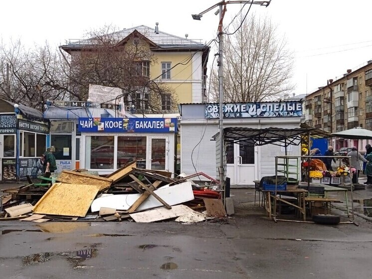 Екатеринбург очищают от «диких» объектов торговли