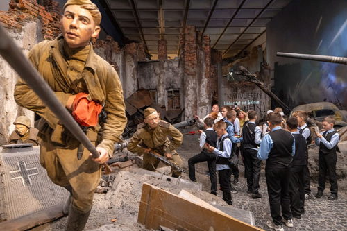 В преддверии 9 Мая экскурсии в Музее на Поклонной горе стартуют каждые три минуты