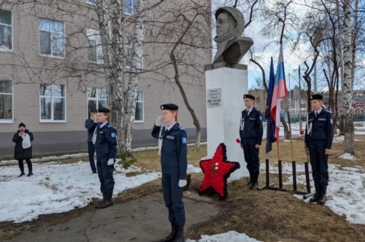 Праздничные мероприятия в честь Юрия Гагарина и Дня космонавтики охватили Свердловскую область-0