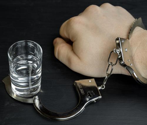 В Киргизии по подозрению в вербовке наемников арестован блогер, россиянин Виктор Васильев