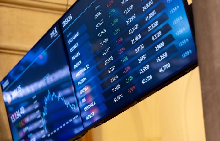 Европейские рынки акций уверенно выросли в понедельник