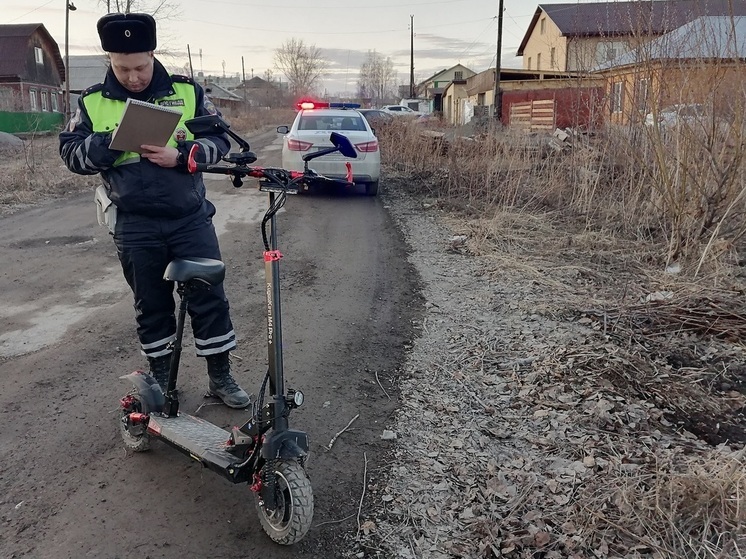 Пьяный электросамокатчик получил травмы, перевернувшись в Серове