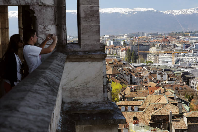 Швейцария размораживает запреты SECO на российскую недвижимость и имена-0