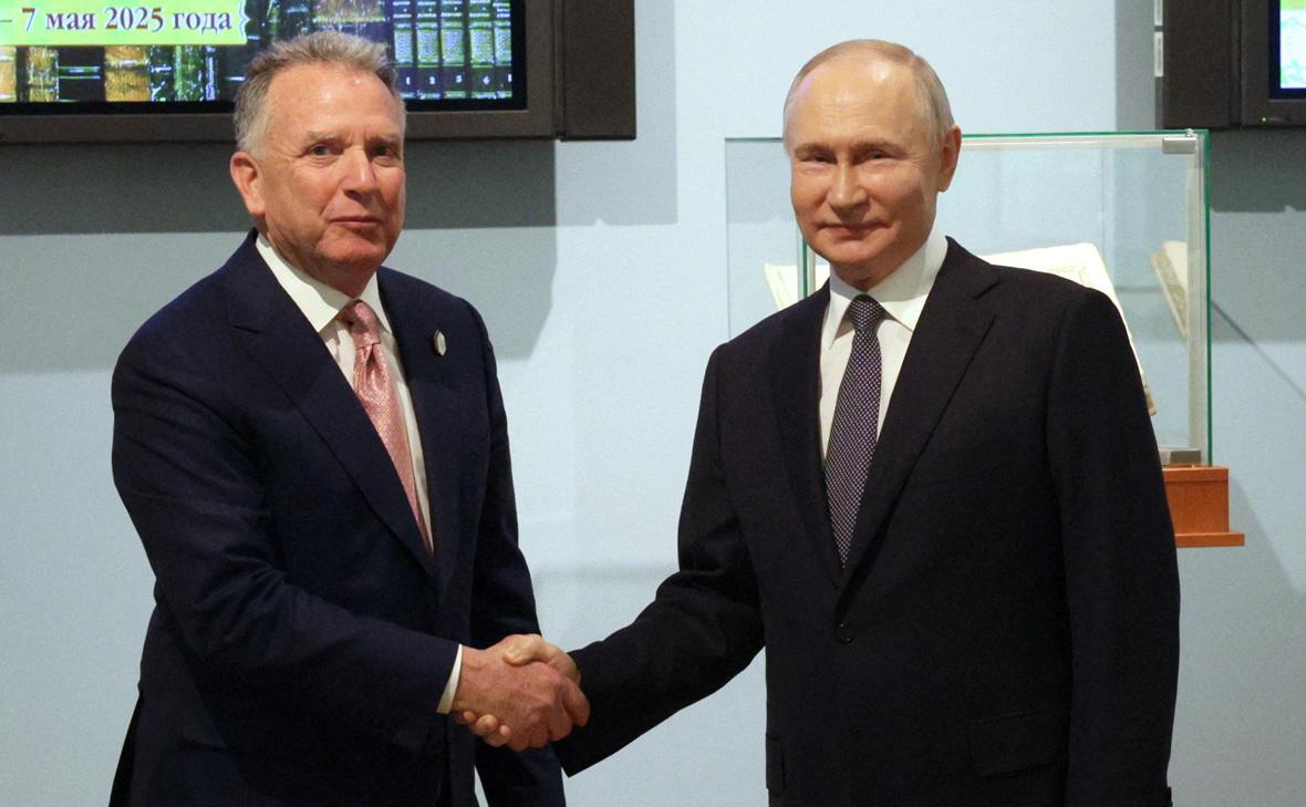 Стив Уиткофф и Владимир Путин (Гавриил Григоров / Sputnik / Reuters)