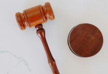 Суд оправдал Анатолия Чубайса в споре о долгах ООО «Лира» и банка «Траст» sud opravdal anatoliya chubajsa v spore o dolgah ooo lira i banka trast-ekaterinburgu-ru-174556165300-0