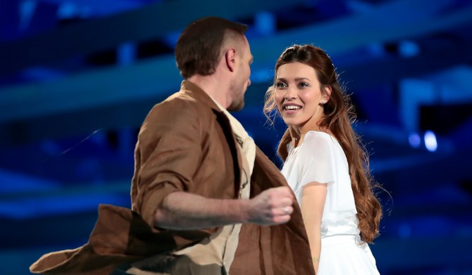 Нарожала и побежала: Тодоренко спешит покинуть Россию