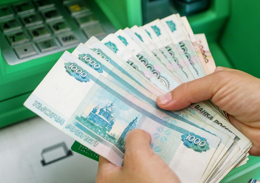 Банки блокируют клиентов, не берущих деньги под проценты: это законно?